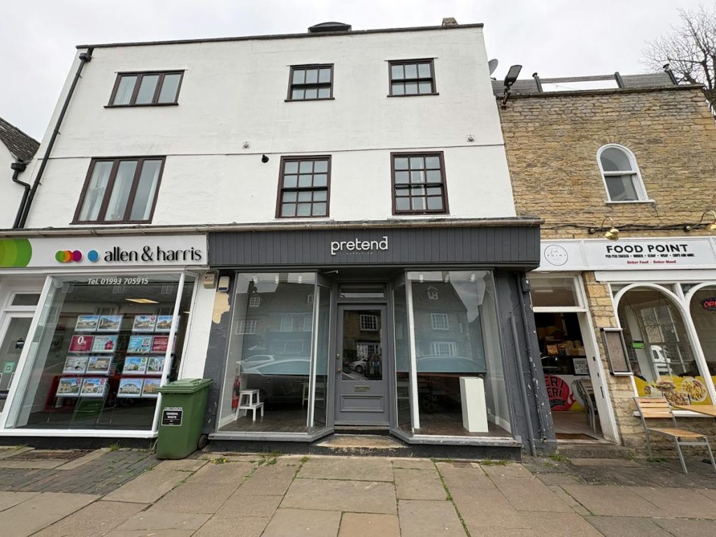 55 Market Square, Witney