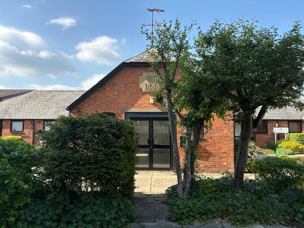 Old Berkshire Hunt Kennels, Oxford Road, Kingston Bagpuize, Abingdon