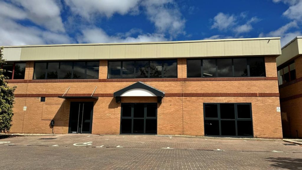 2 Witan Park, Avenue Two, Witney