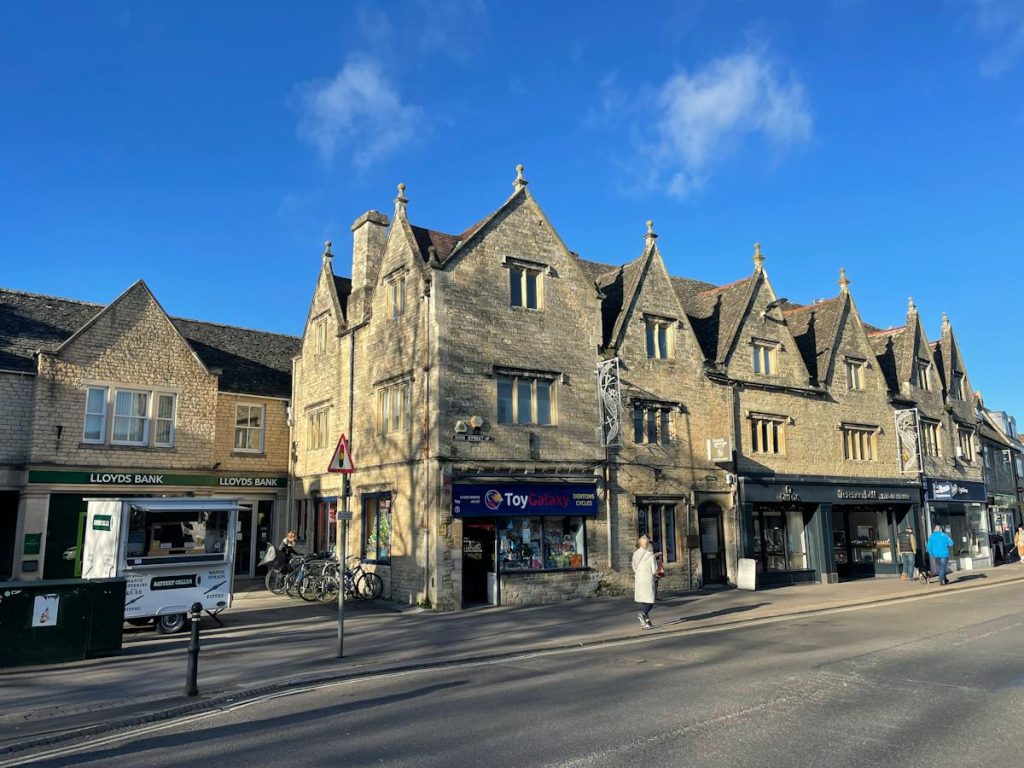 1 High Street, Witney