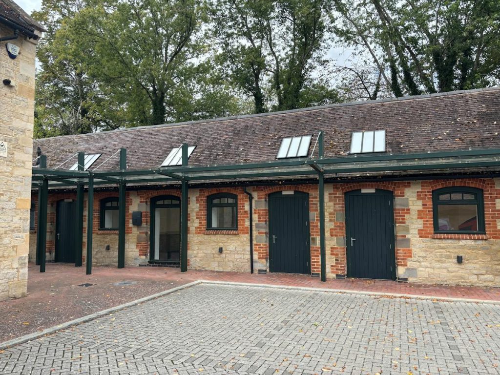 Unit C, Home Park, Woodstock